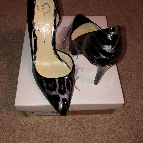 Women Jessica Simpson pump heels - Picture 7 of 7